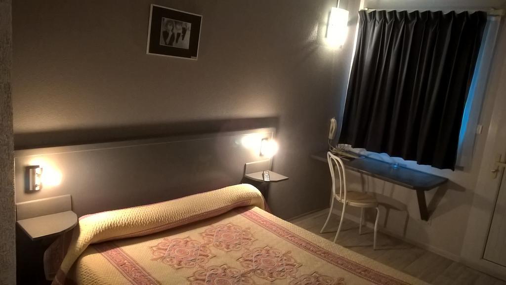 Riv'Hotel Maleville Zimmer foto